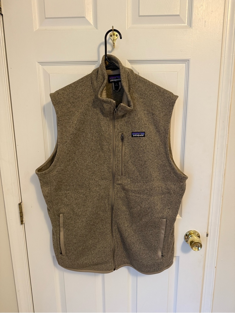 Patagonia Men's Taupe Fleece Vest with Zip Chest Pocket